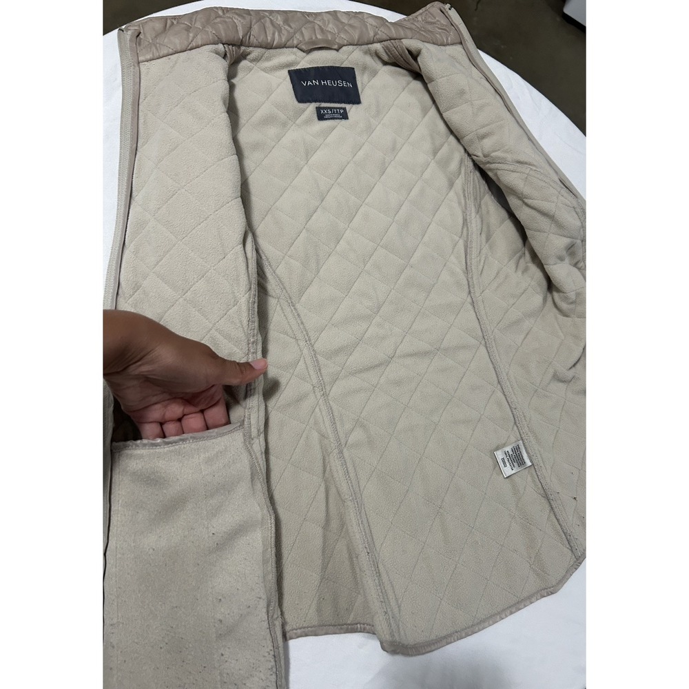 Van Heusen Women's Quilted Vest Size XXS Basic Minimalist Lux Athleisure - Picture 5 of 5